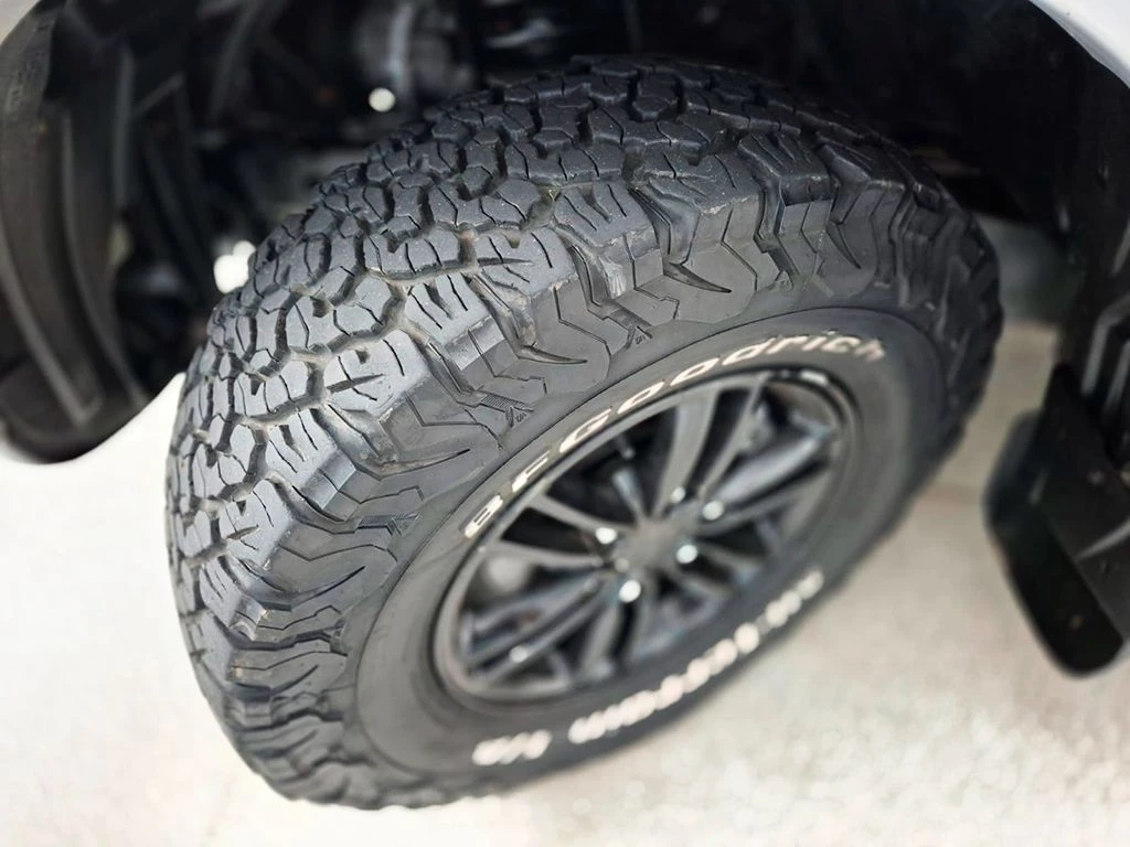 MITSUBISHI L200 TRITON