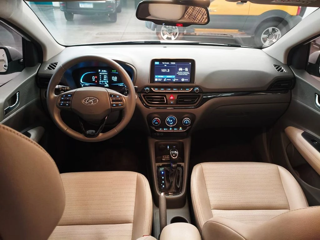 HYUNDAI HB20S