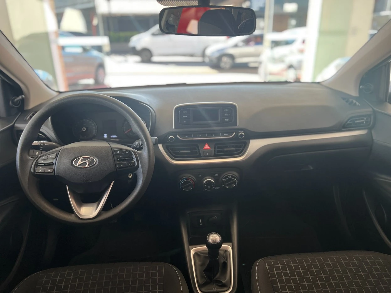 HYUNDAI HB20