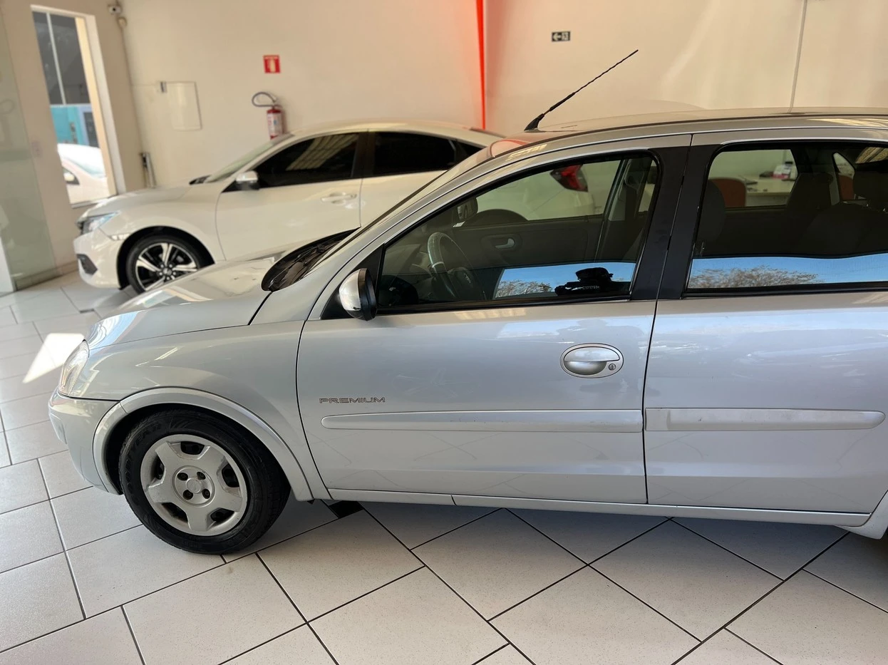 CHEVROLET CORSA