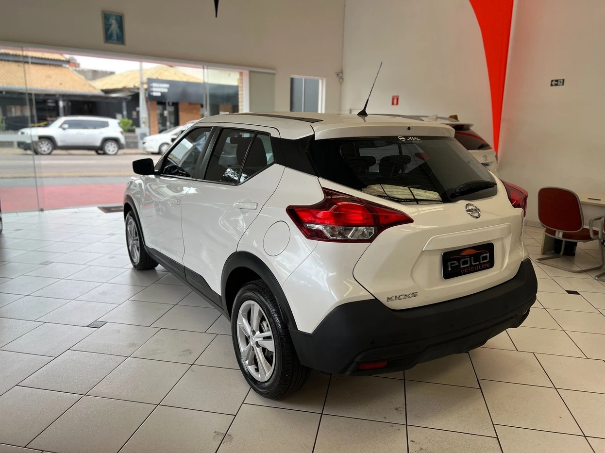 NISSAN KICKS
