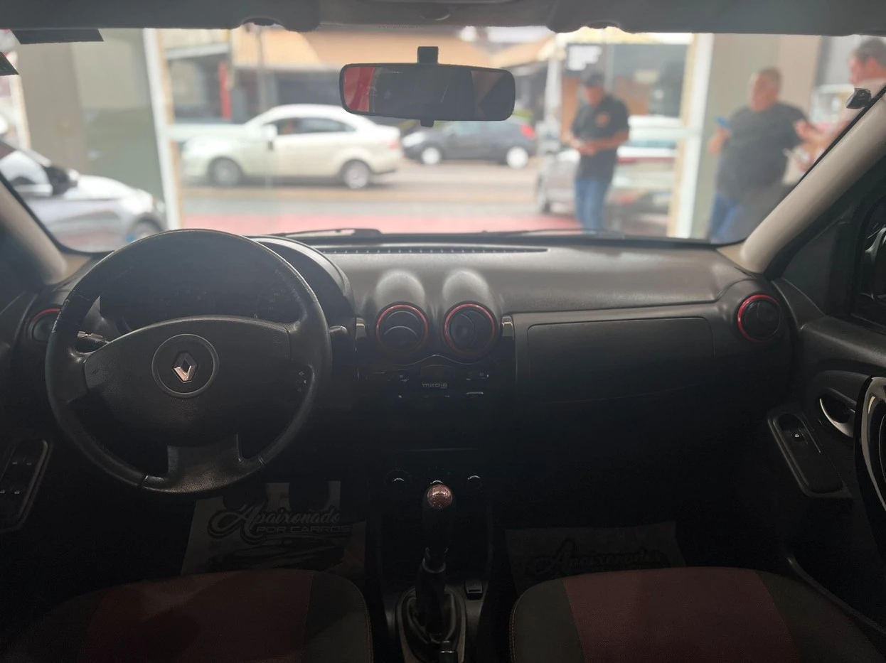 RENAULT SANDERO