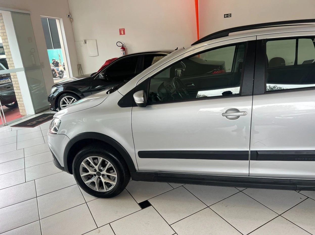 VOLKSWAGEN CROSSFOX