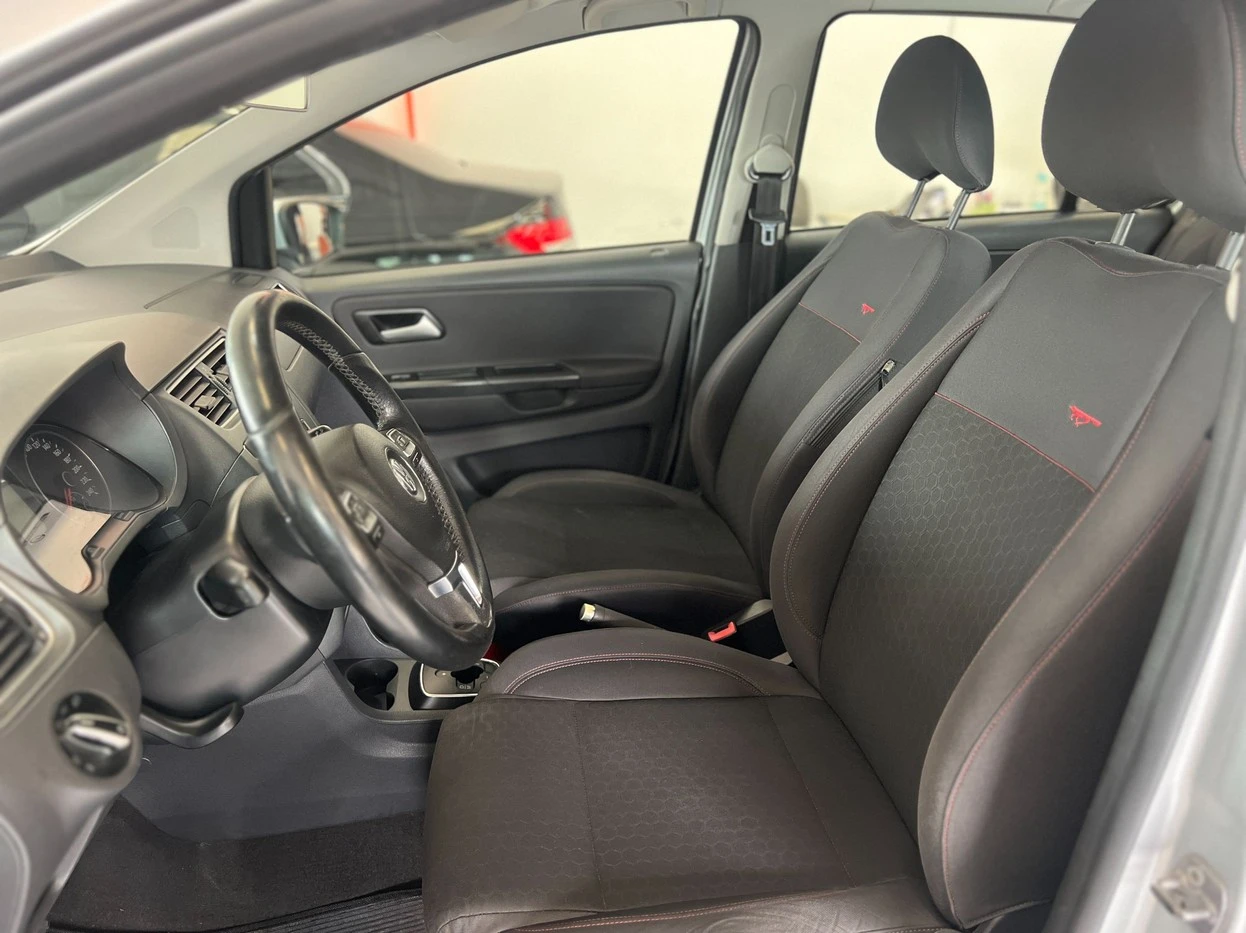 VOLKSWAGEN CROSSFOX