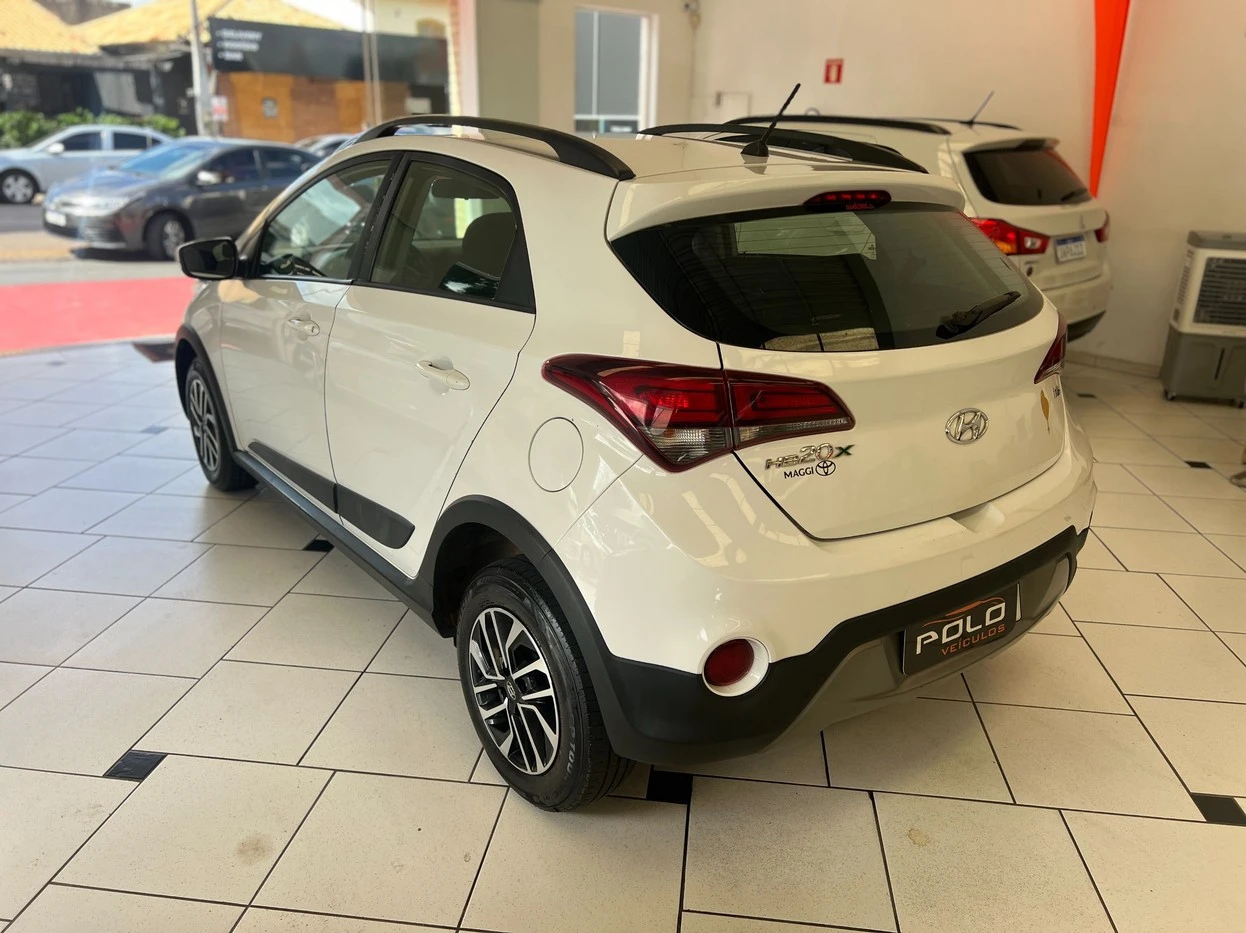 HYUNDAI HB20X
