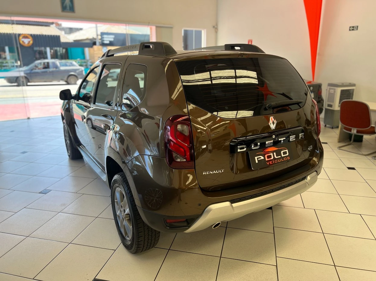 RENAULT DUSTER