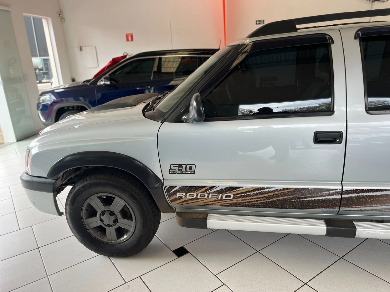 CHEVROLET S10
