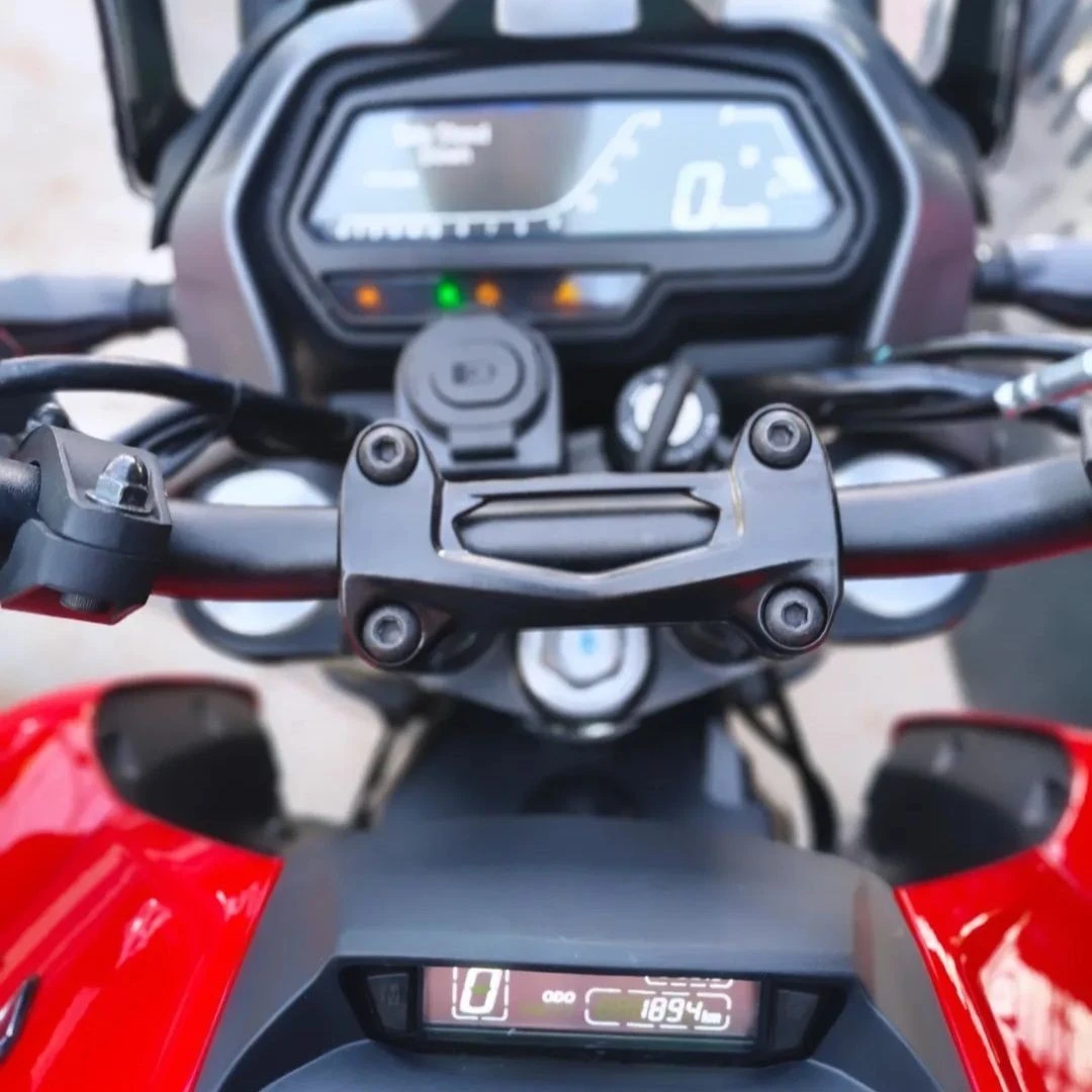 BAJAJ DOMINAR 400