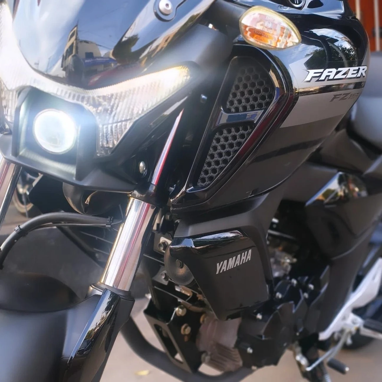 YAMAHA FZ15 FAZER ABS