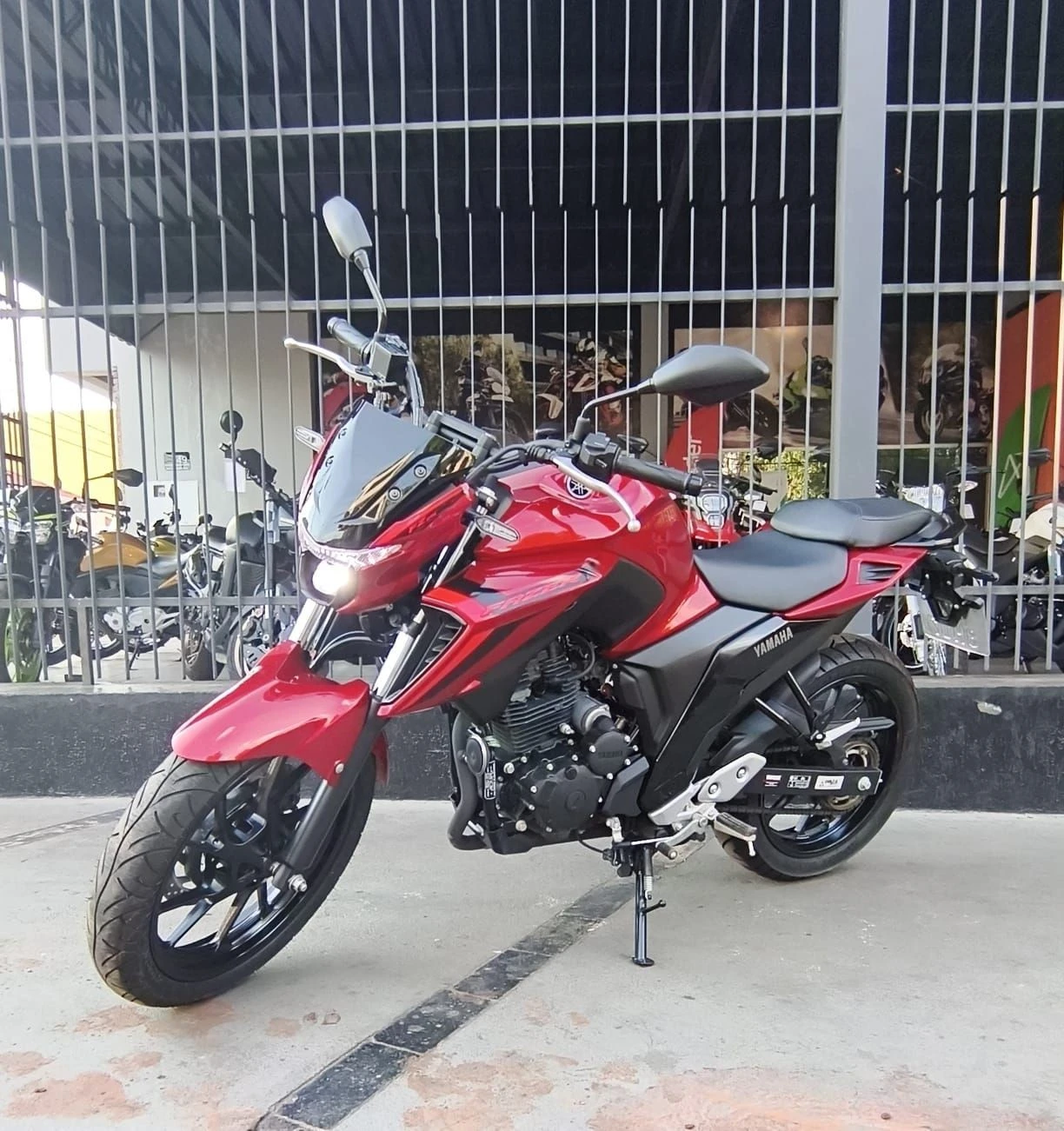 YAMAHA FZ25 FAZER ABS
