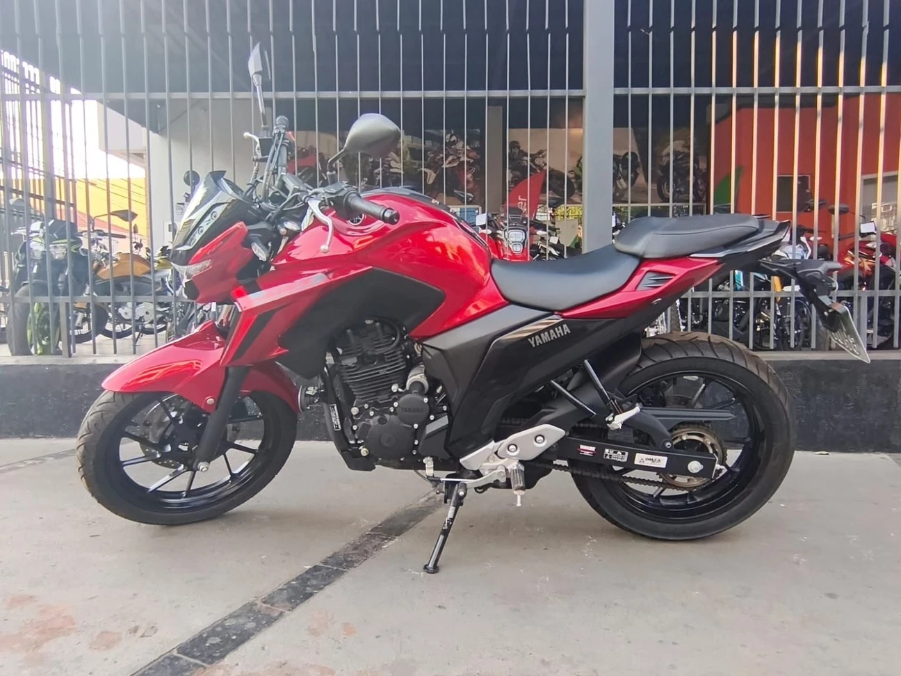 YAMAHA FZ25 FAZER ABS