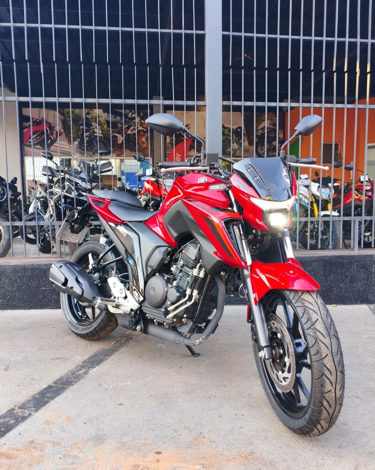 YAMAHA FZ25 FAZER ABS