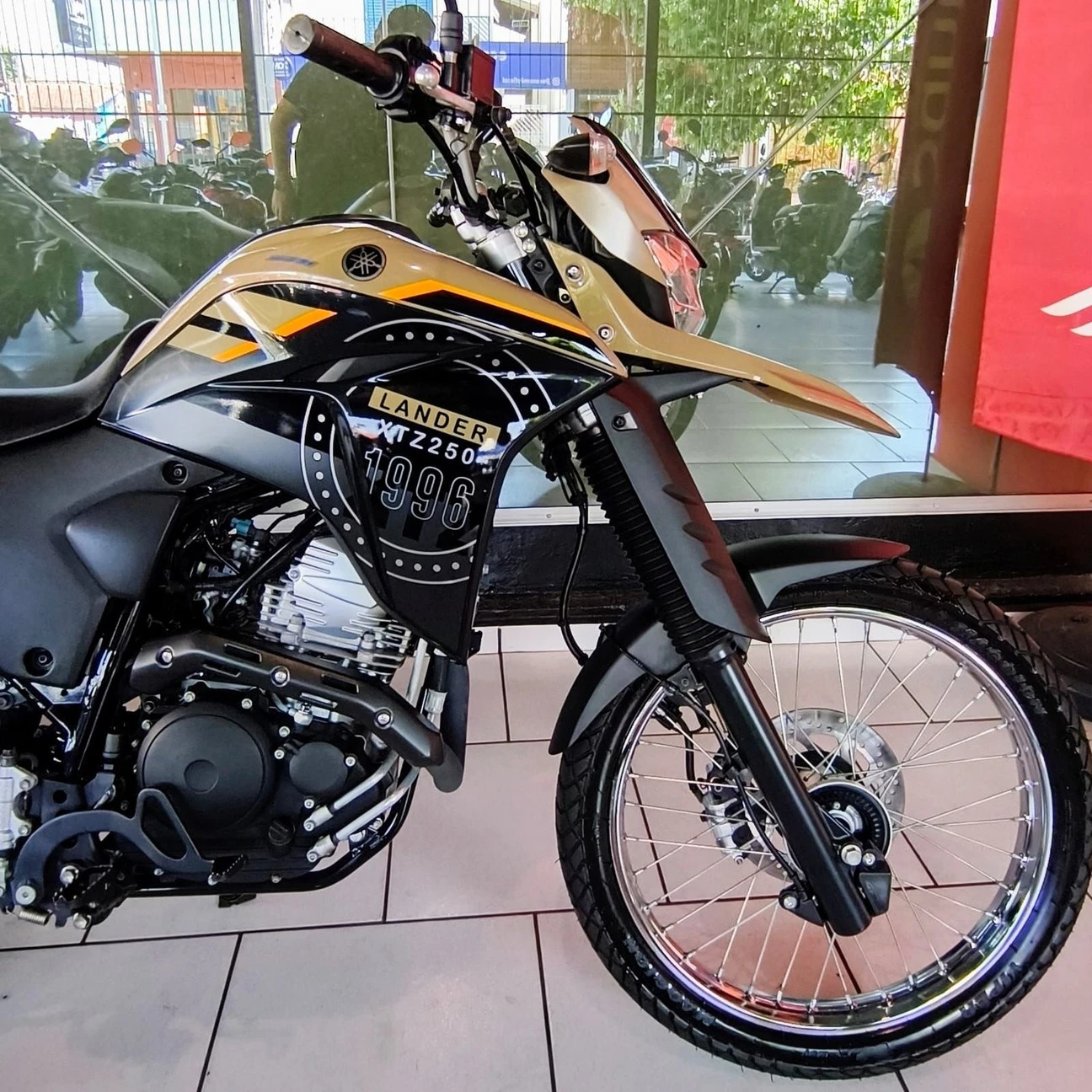 YAMAHA XTZ 250 LANDER CONNECTED