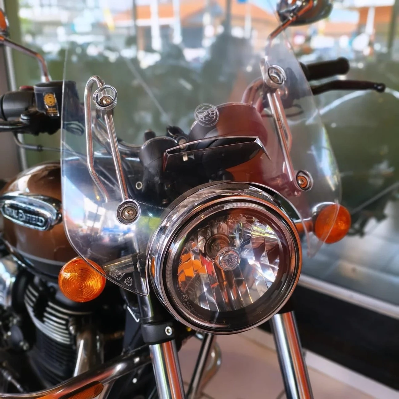 ROYAL ENFIELD METEOR 350 SUPERNOVA
