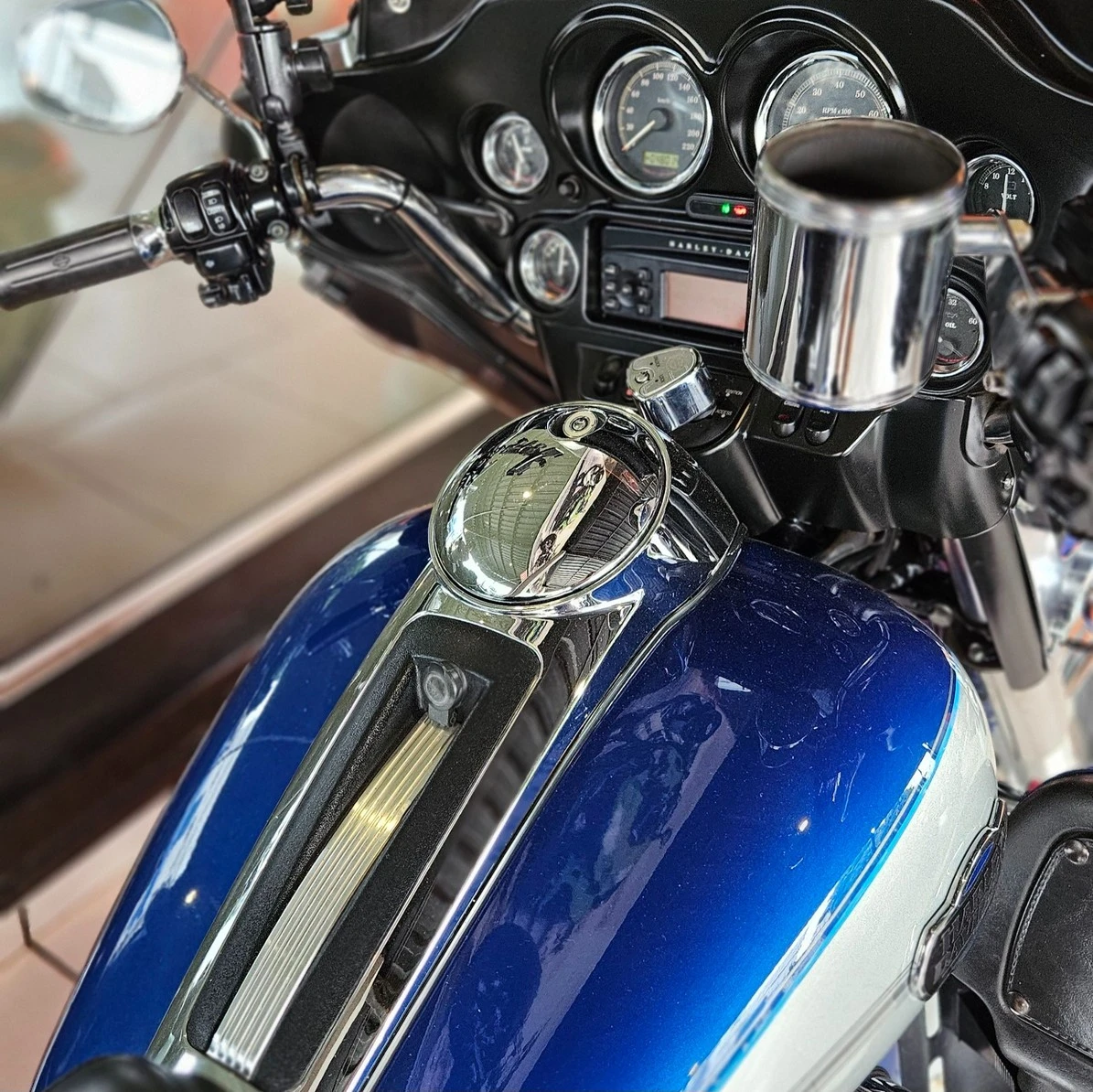 HARLEY-DAVIDSON ULTRA ELECTRA GLIDE CLASSIC