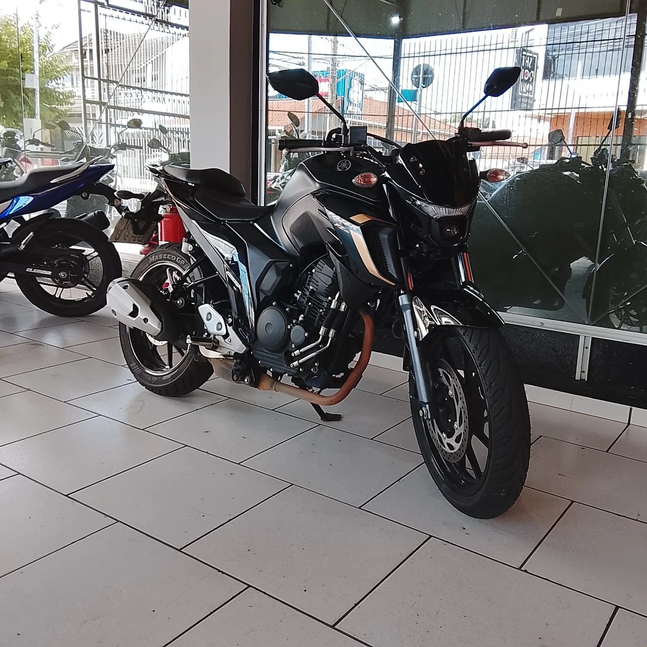 YAMAHA FZ25 FAZER ABS