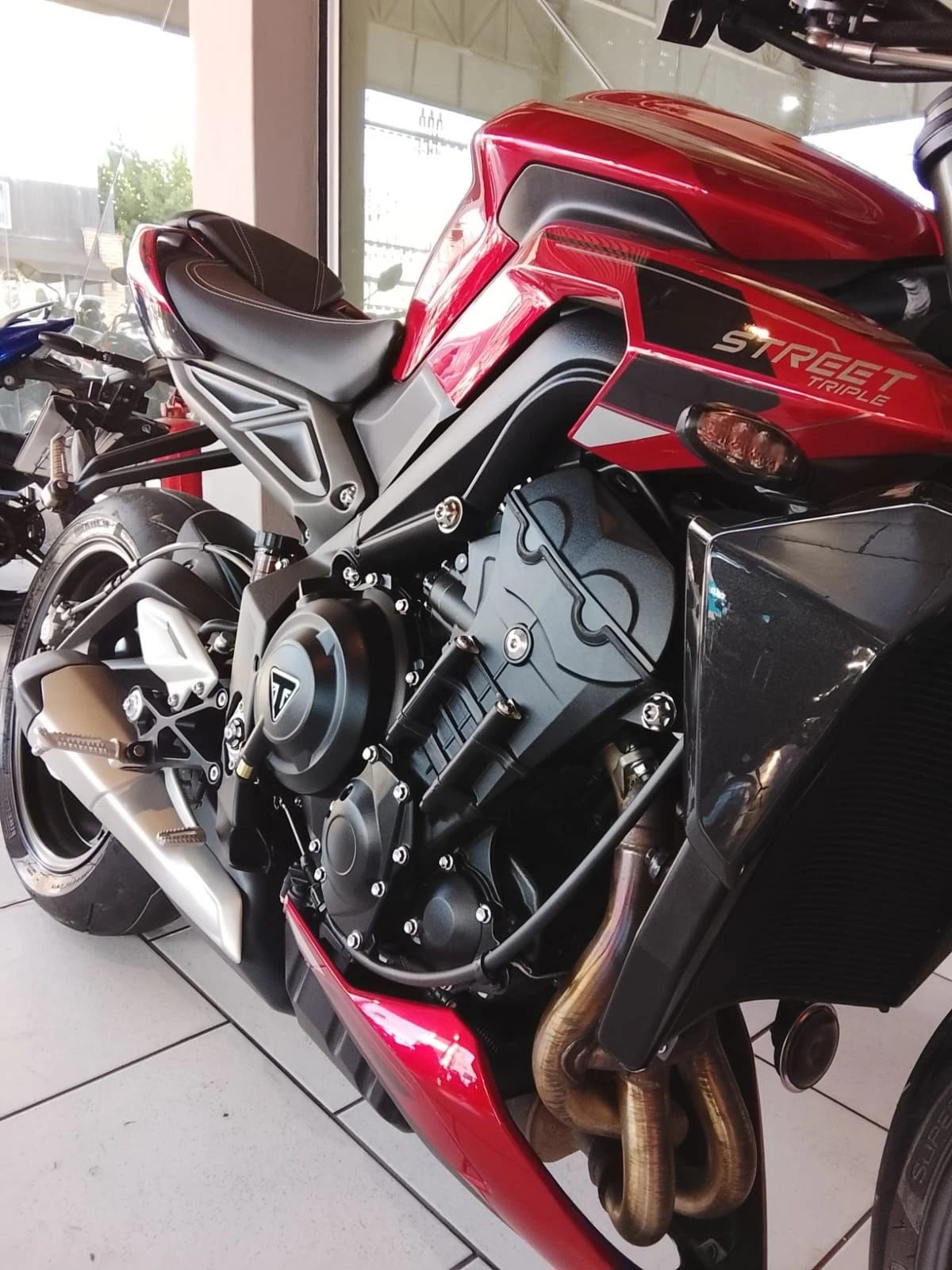 TRIUMPH STREET TRIPLE 765 RS
