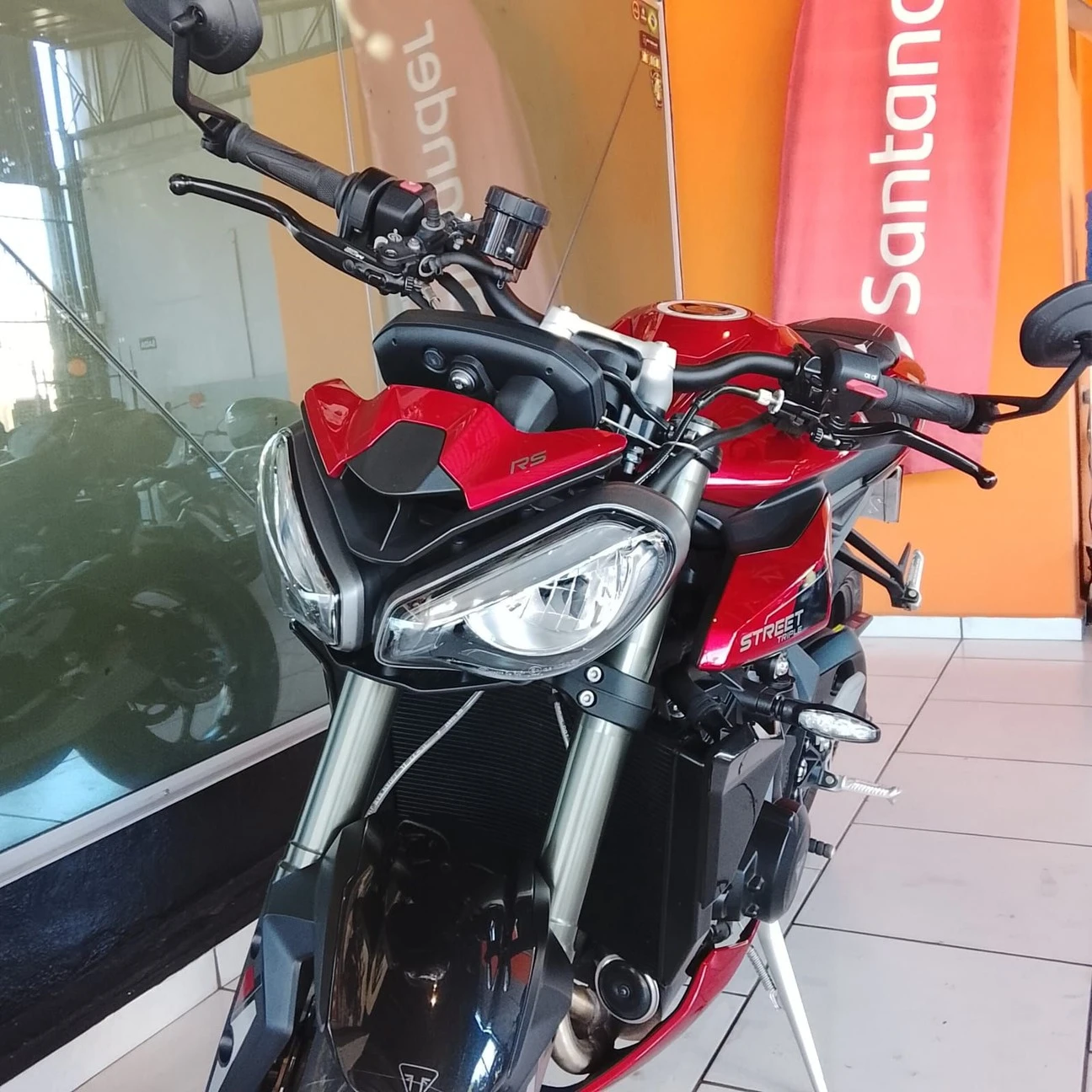 TRIUMPH STREET TRIPLE 765 RS