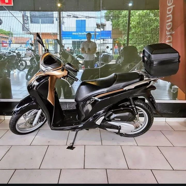 HONDA SH 150i DLX