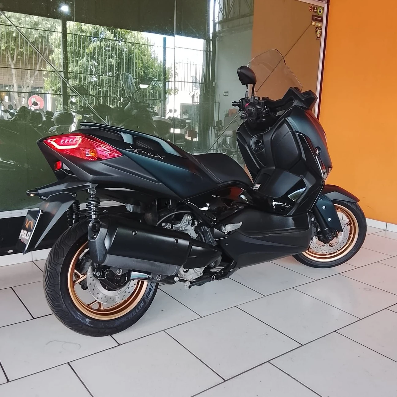 YAMAHA XMAX ABS