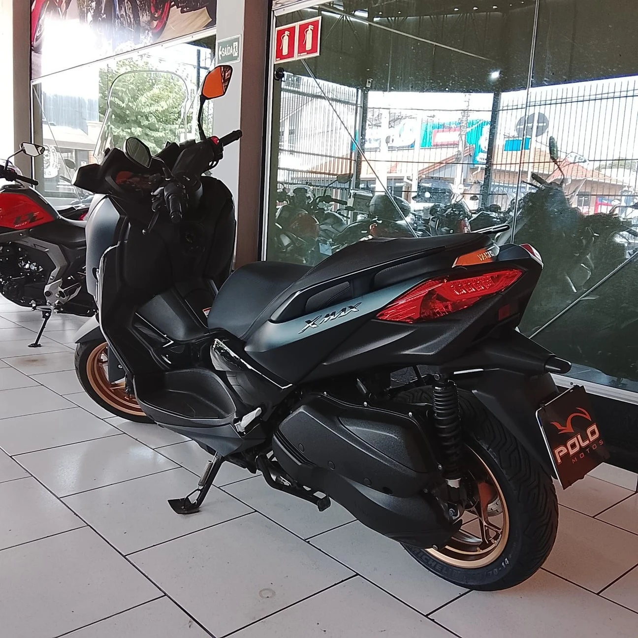 YAMAHA XMAX ABS