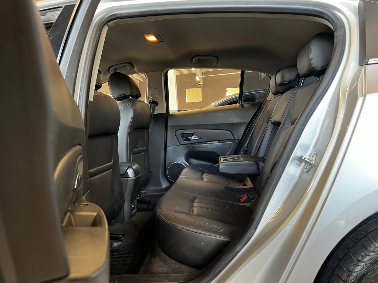 CHEVROLET CRUZE