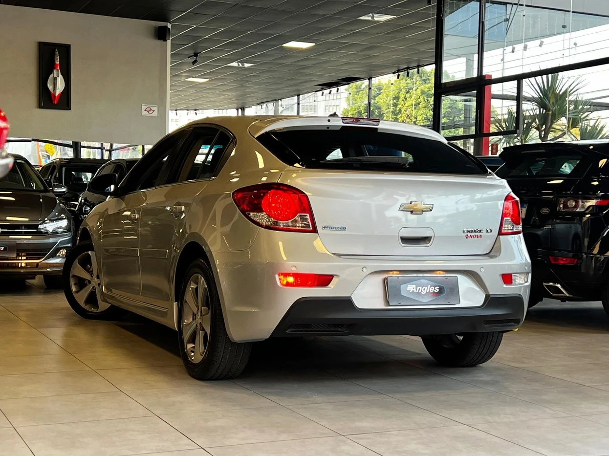 CHEVROLET CRUZE