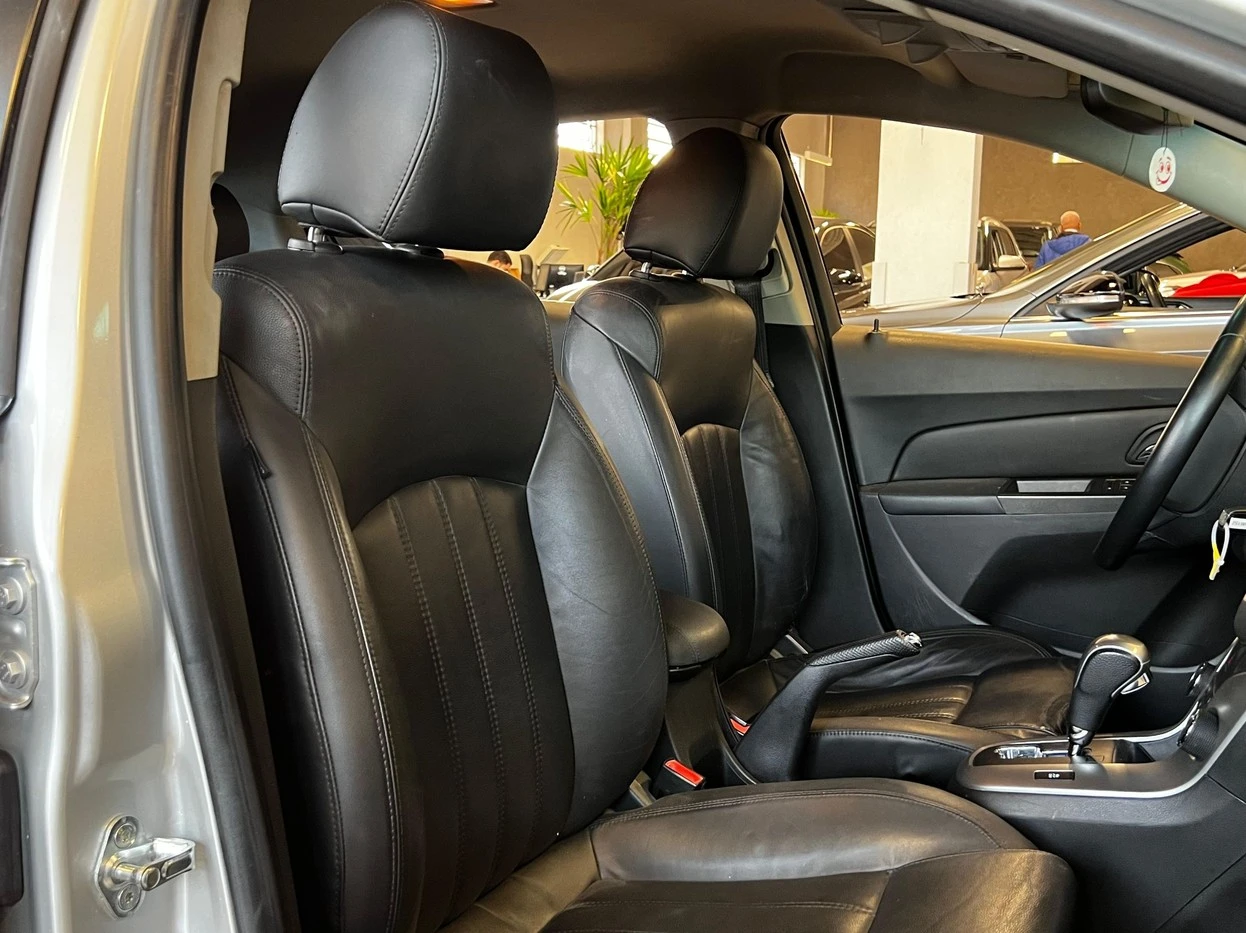 CHEVROLET CRUZE