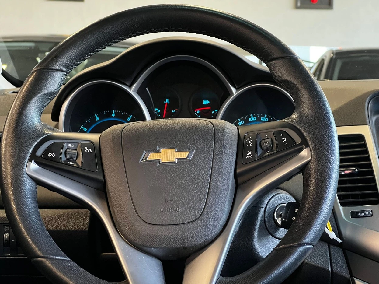 CHEVROLET CRUZE