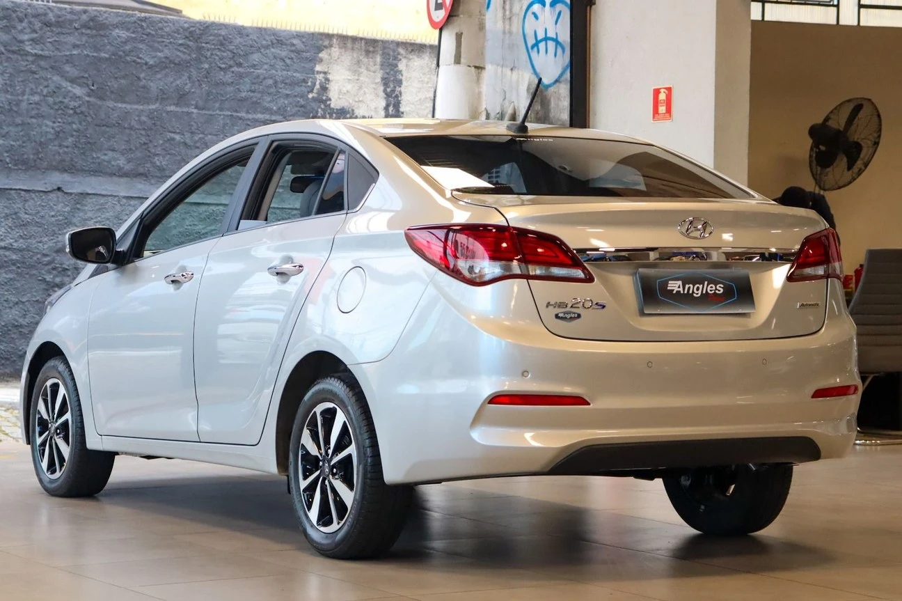 HYUNDAI HB20S