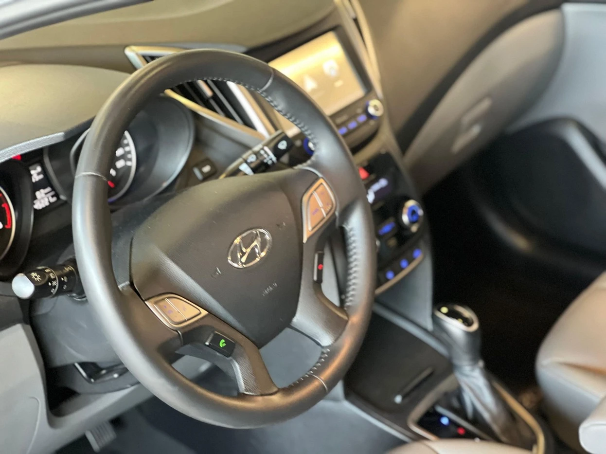 HYUNDAI HB20S