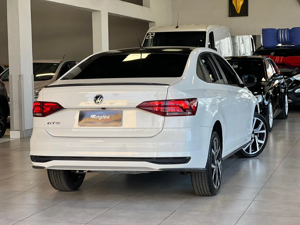 VOLKSWAGEN VIRTUS