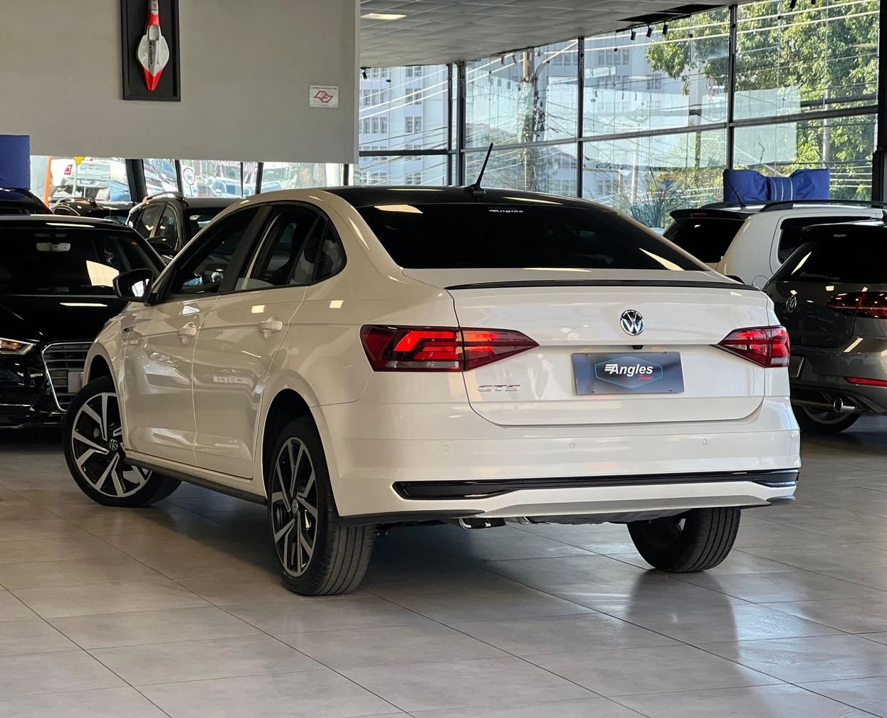 VOLKSWAGEN VIRTUS