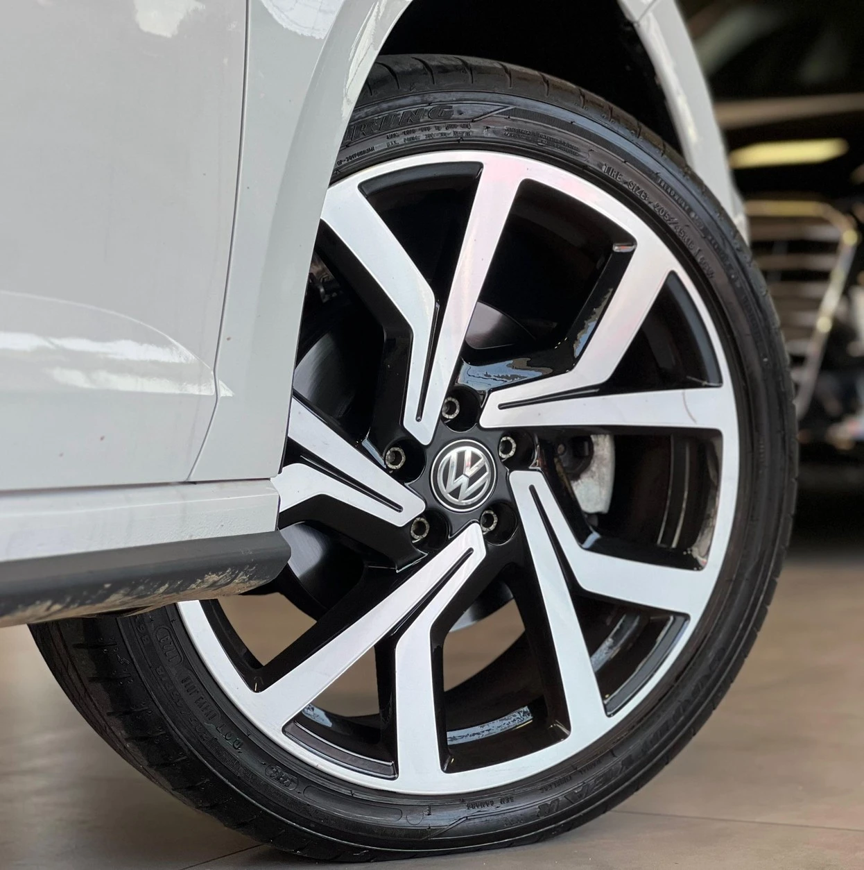 VOLKSWAGEN VIRTUS