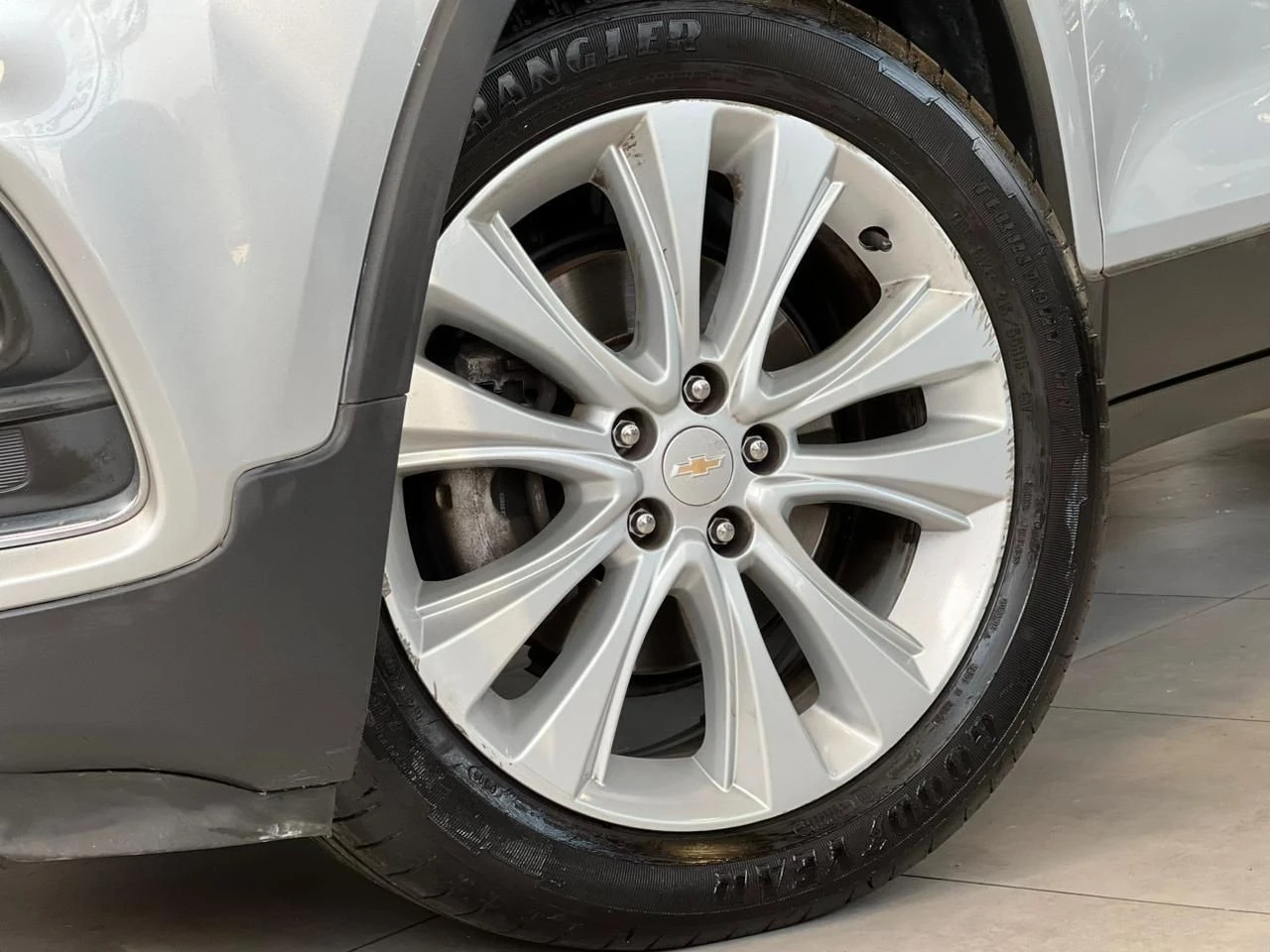 CHEVROLET TRACKER