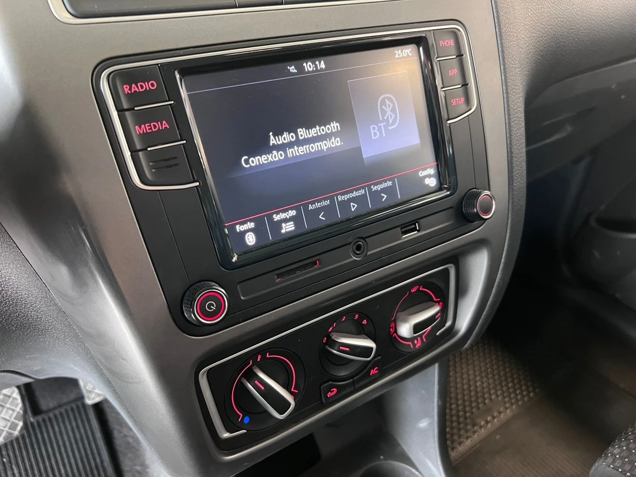 VOLKSWAGEN FOX