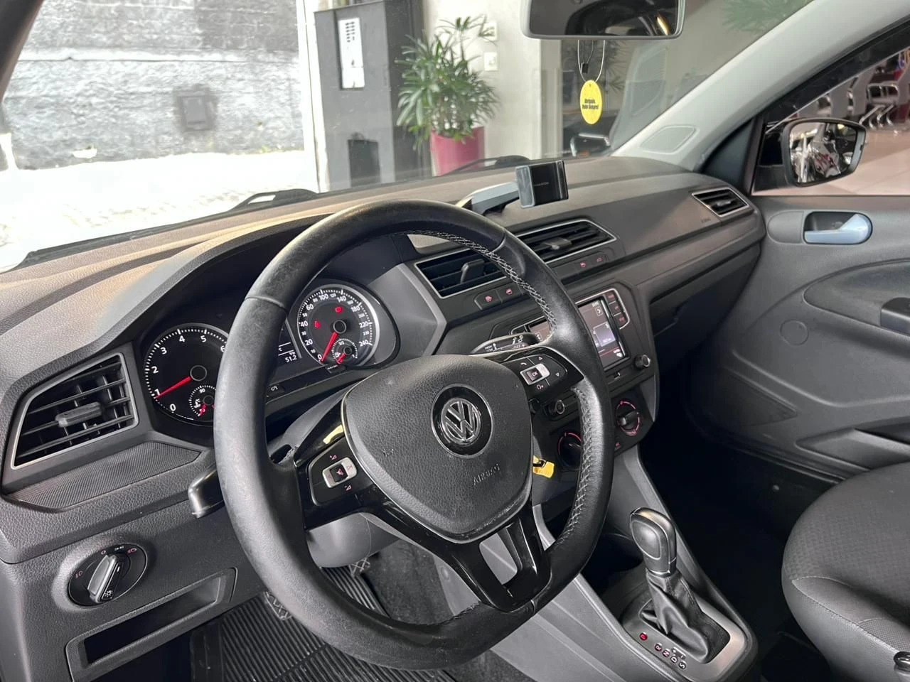 VOLKSWAGEN GOL