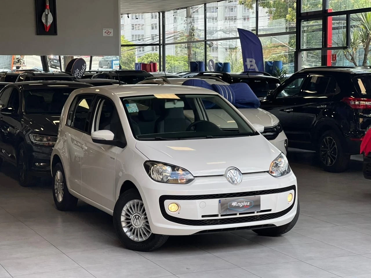 VOLKSWAGEN UP