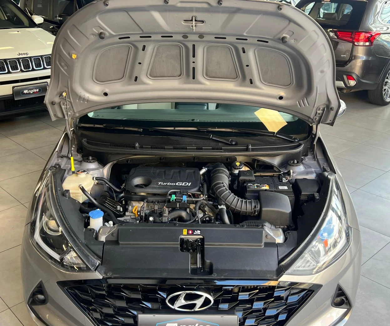 HYUNDAI HB20