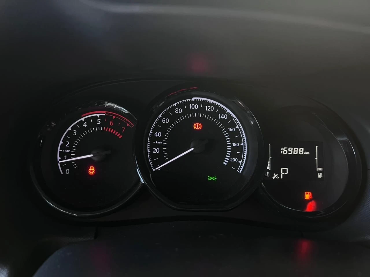 RENAULT DUSTER