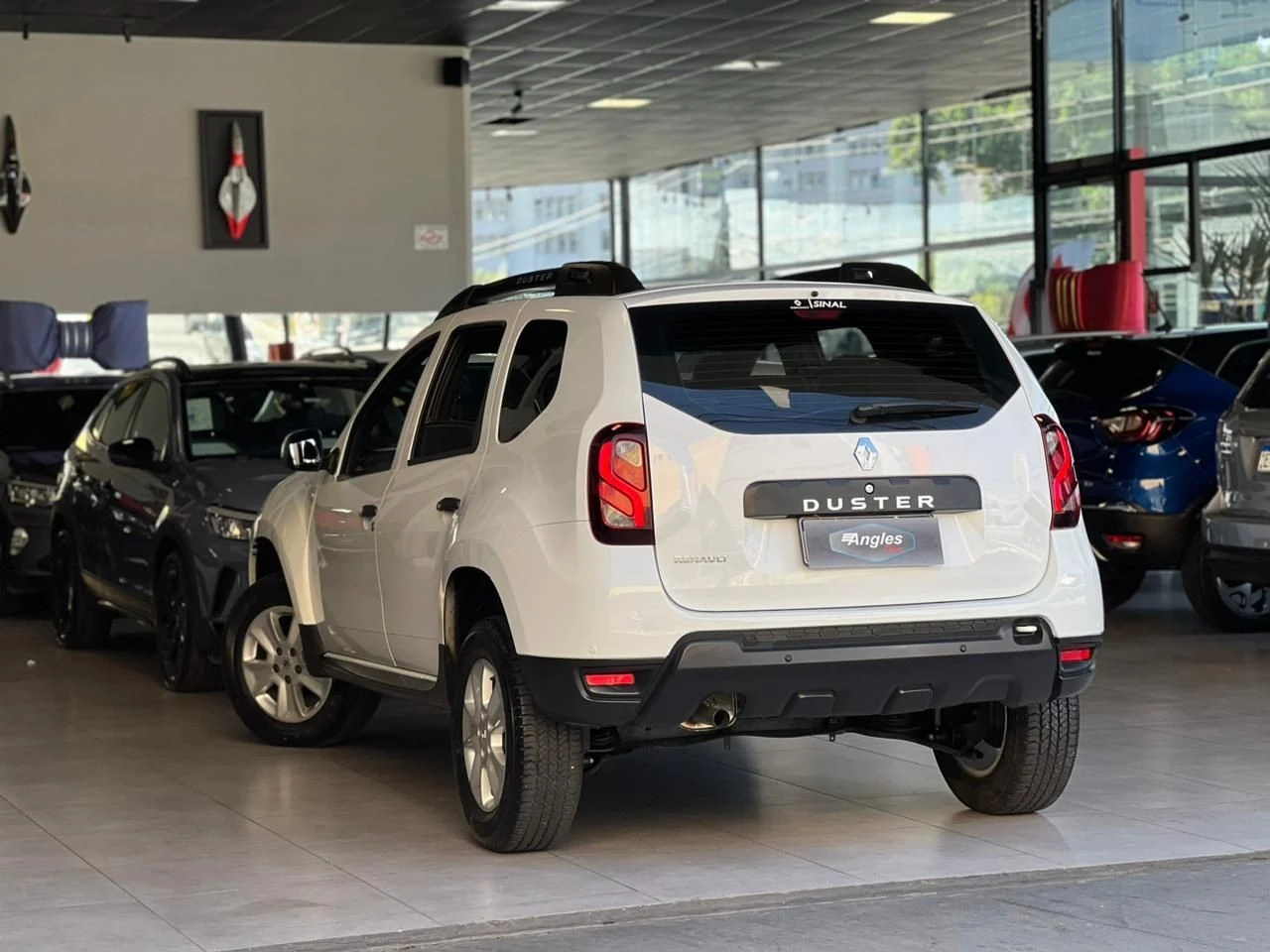 RENAULT DUSTER