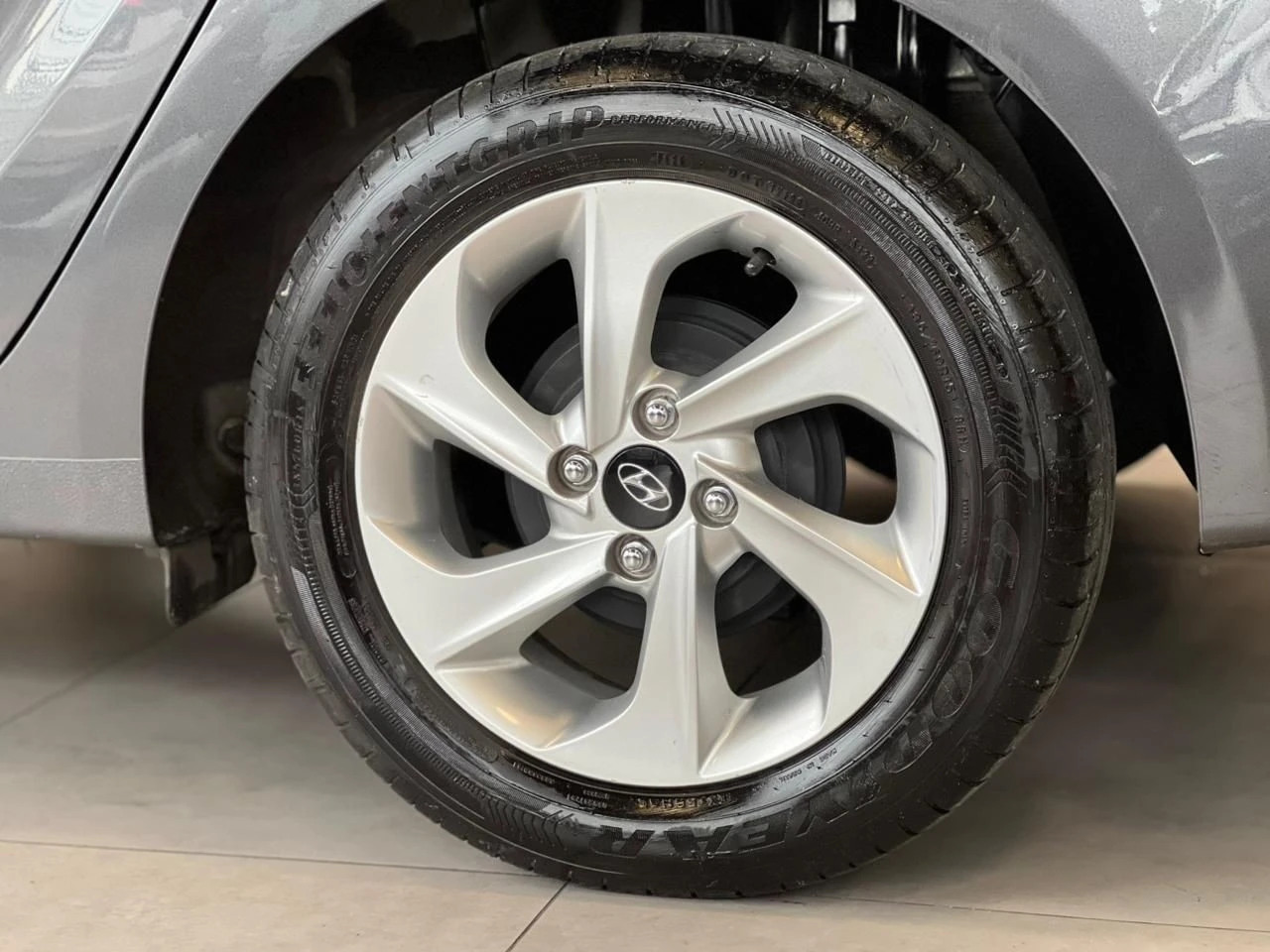 HYUNDAI HB20S