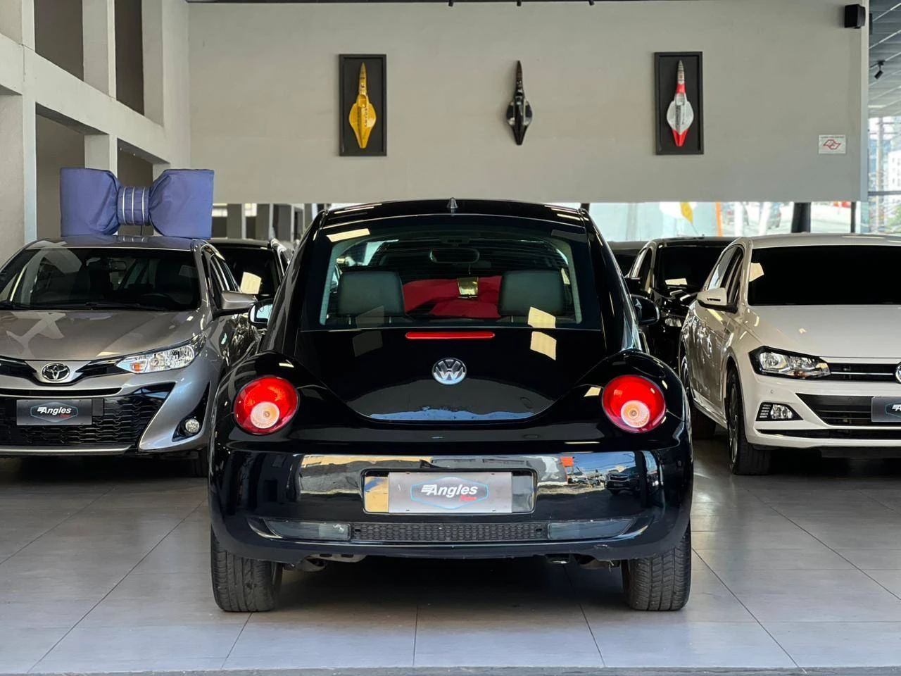 VOLKSWAGEN NEW BEETLE