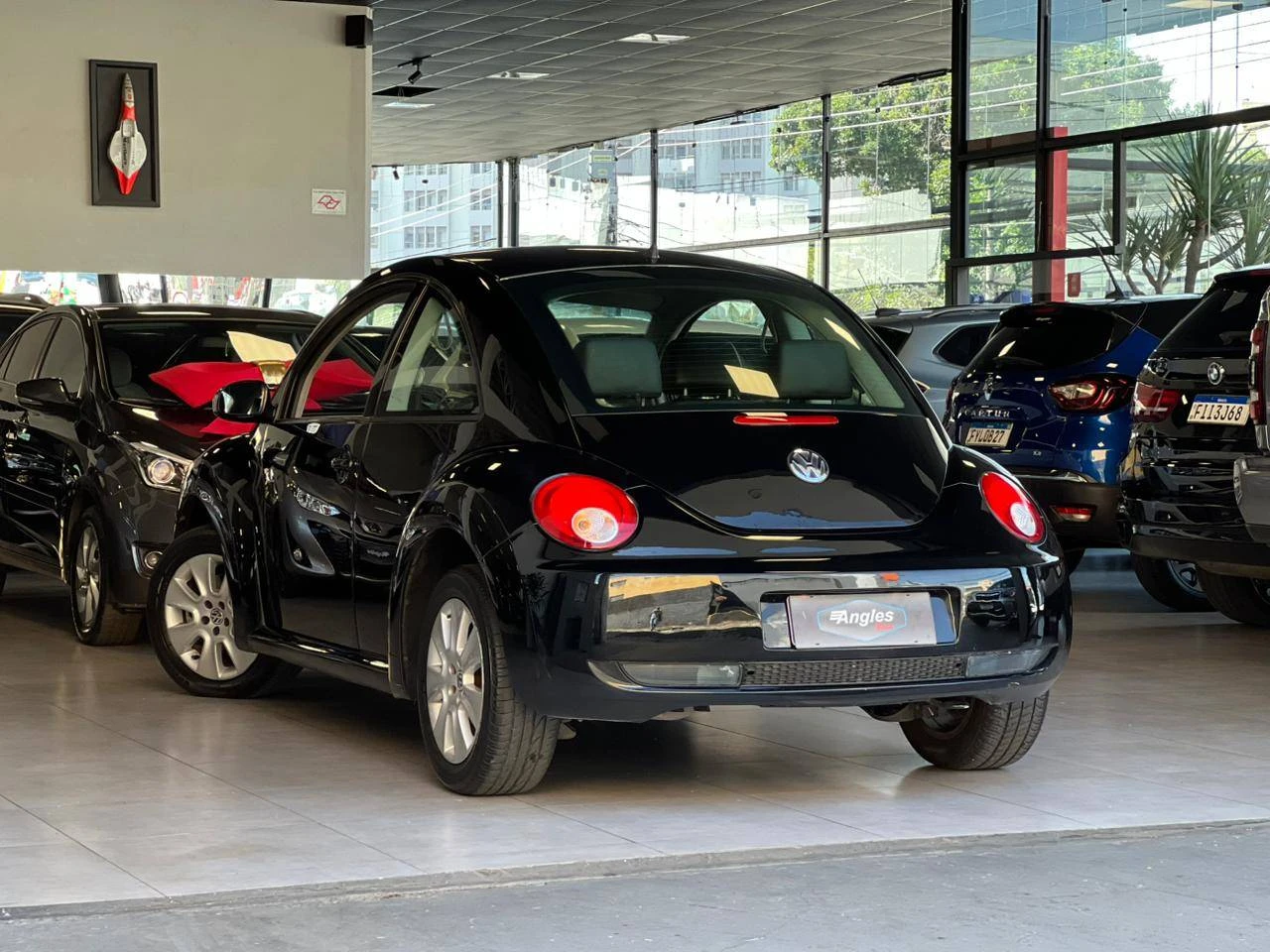 VOLKSWAGEN NEW BEETLE