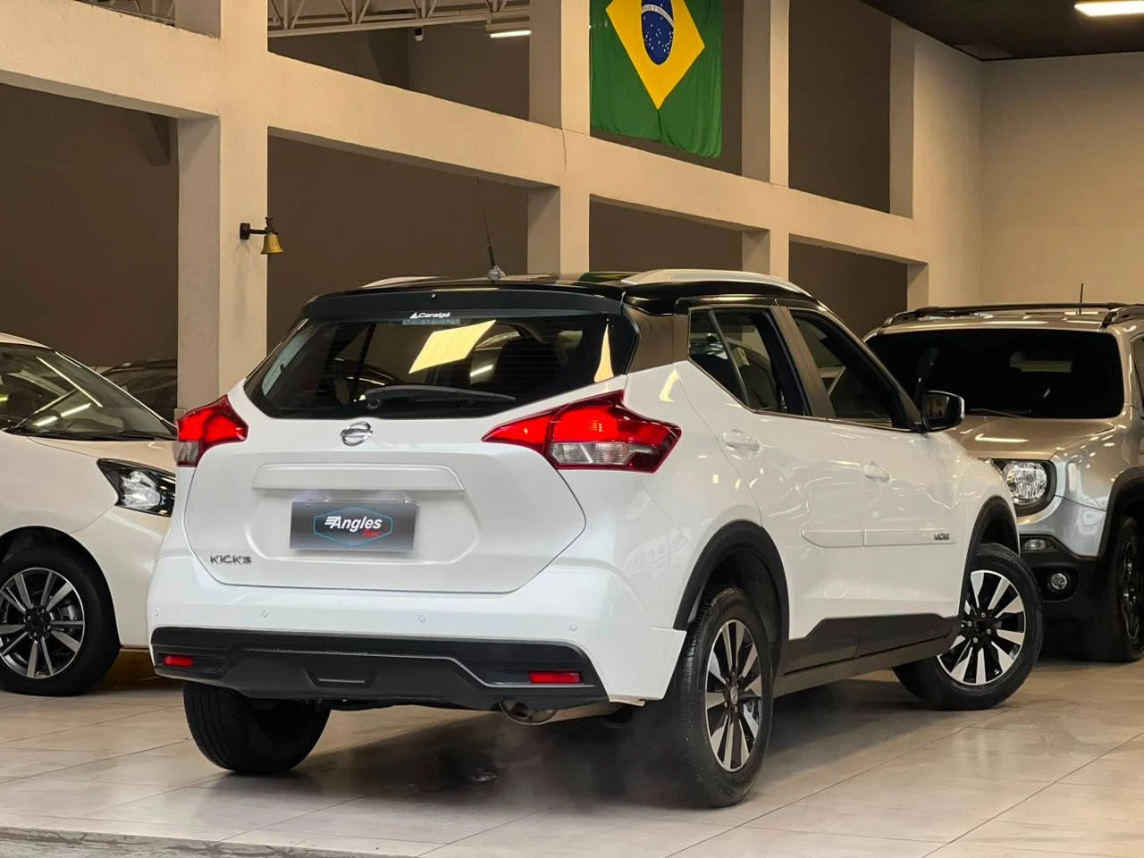 NISSAN KICKS