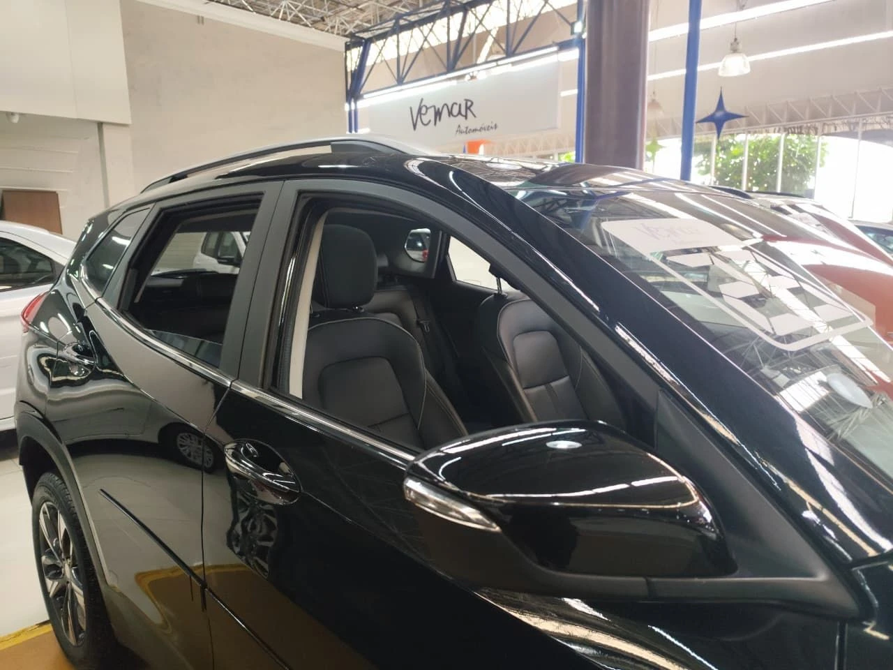 CHEVROLET TRACKER