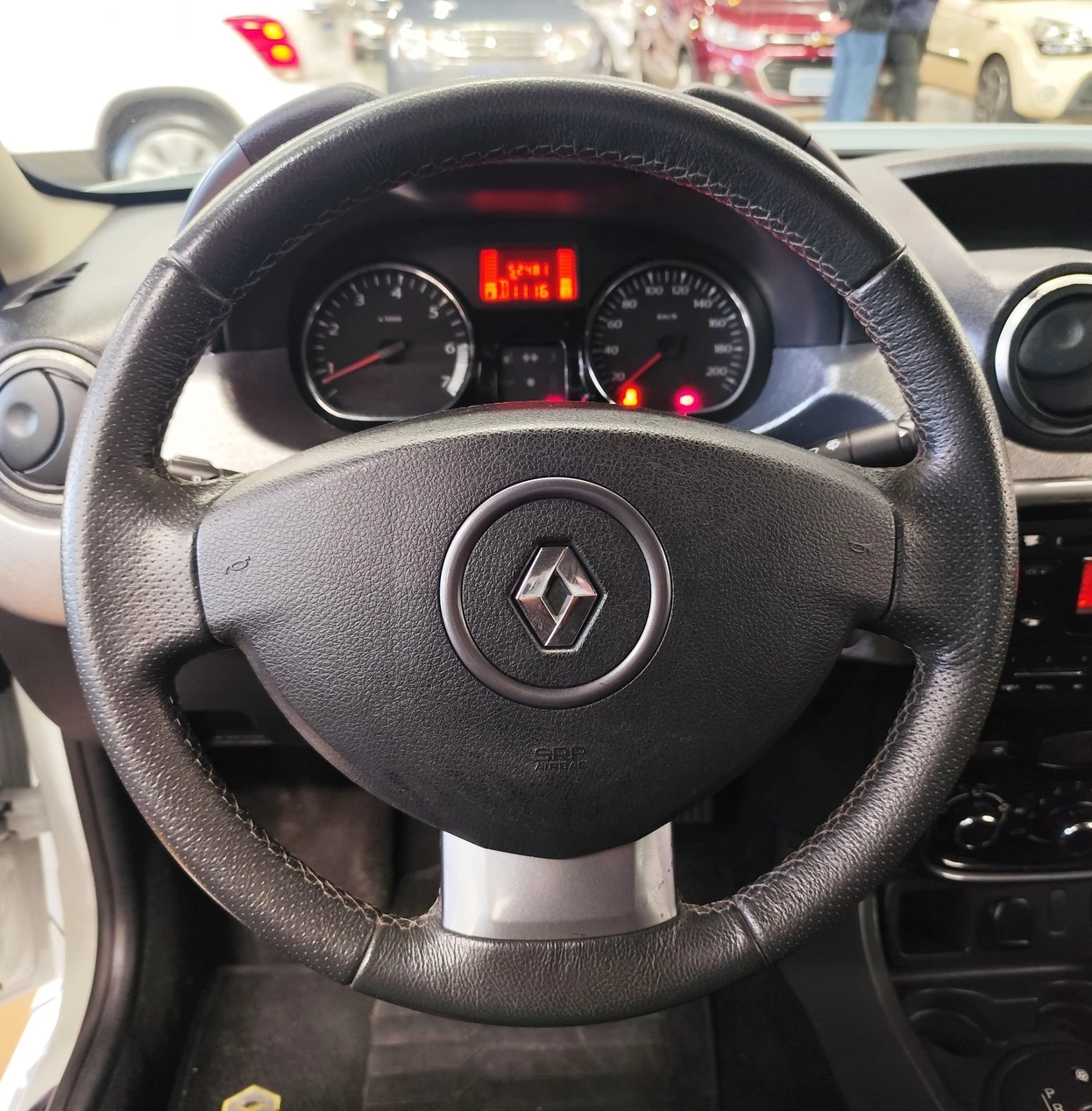 RENAULT DUSTER