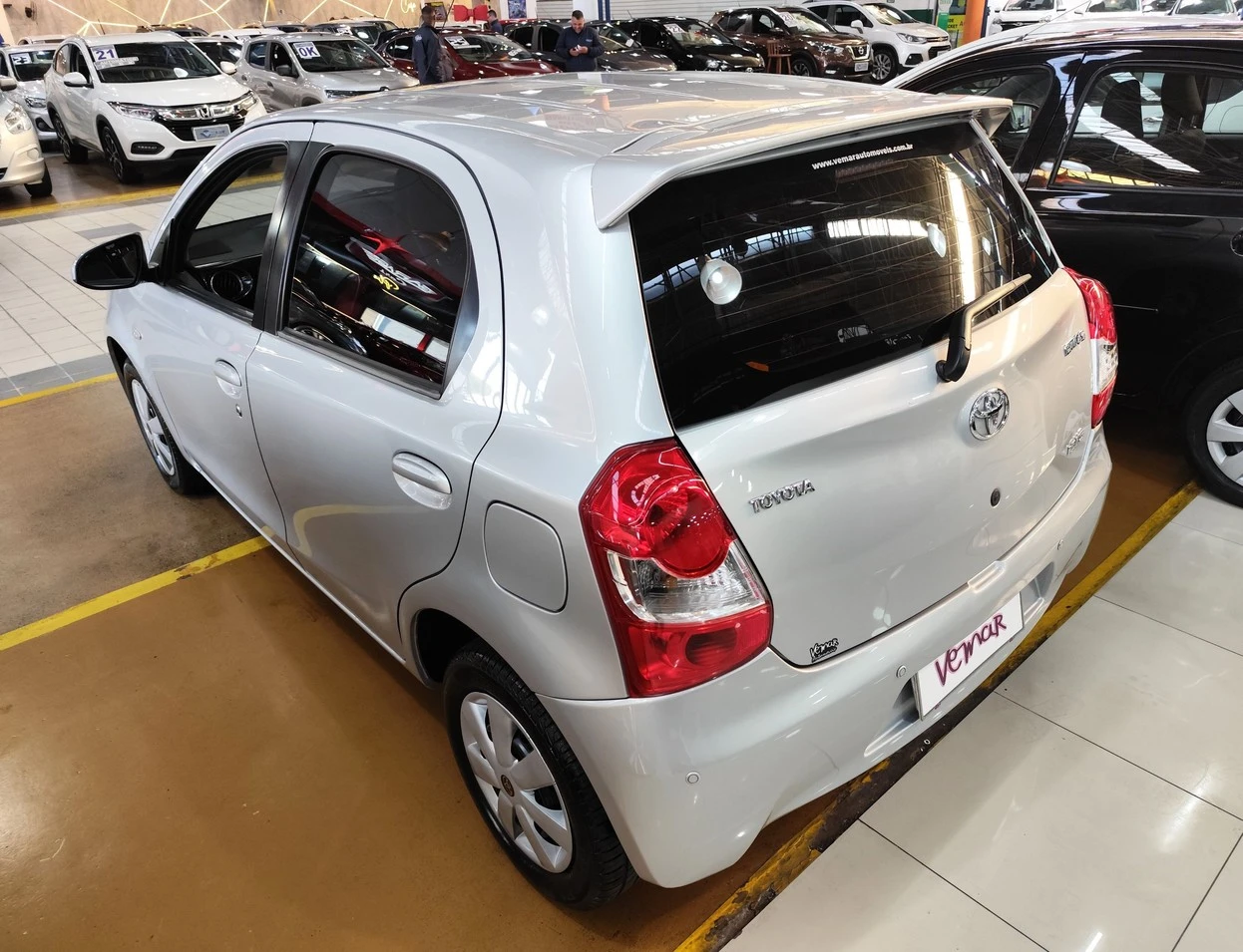 TOYOTA ETIOS