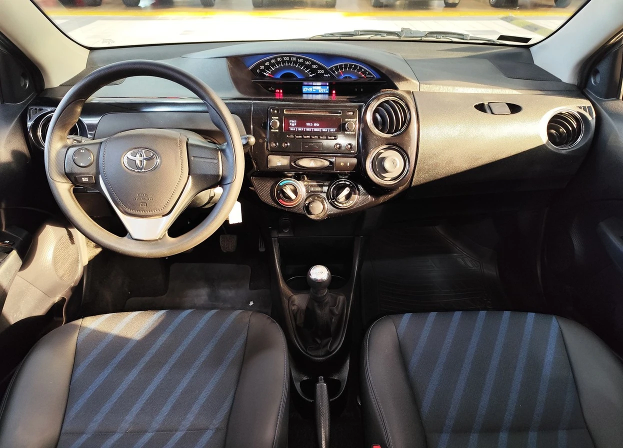TOYOTA ETIOS