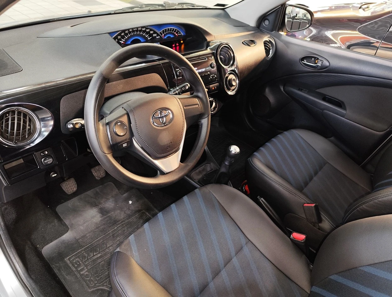 TOYOTA ETIOS
